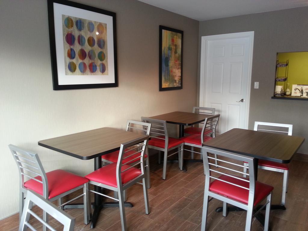 Comfort Inn Simcoe Extérieur photo